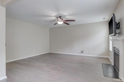 403 Glenview Ln, Durham, NC 27703 photo 16