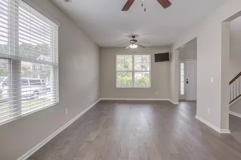 403 Glenview Ln, Durham, NC 27703 photo 6