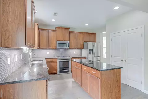 403 Glenview Ln, Durham, NC 27703 photo 12