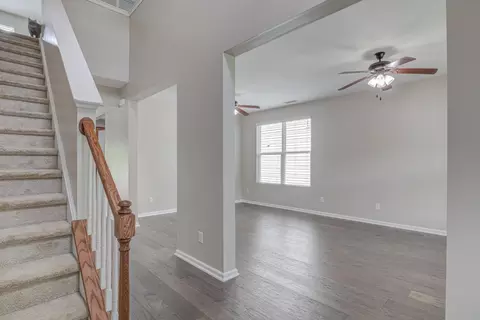 403 Glenview Ln, Durham, NC 27703 photo 5