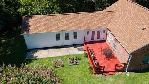 408 E First St, Princeton, NC 27569 photo 4