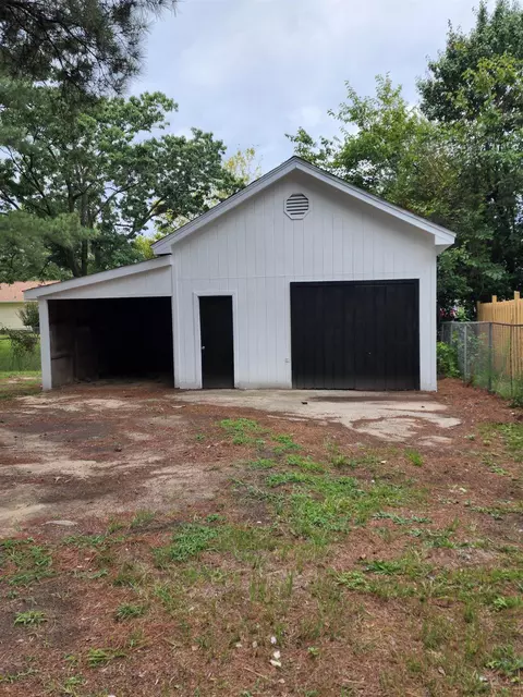 509 Saints St, Dunn, NC 28334 photo 4