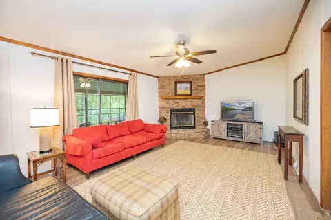 147 Timber Ct, La Crosse, VA 23950 photo 11