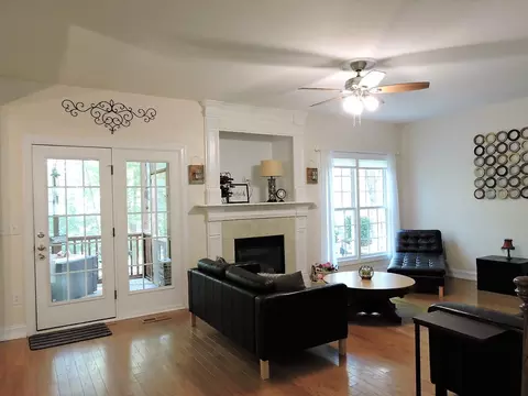 603 Continental Dr, Durham, NC 27712 photo 8