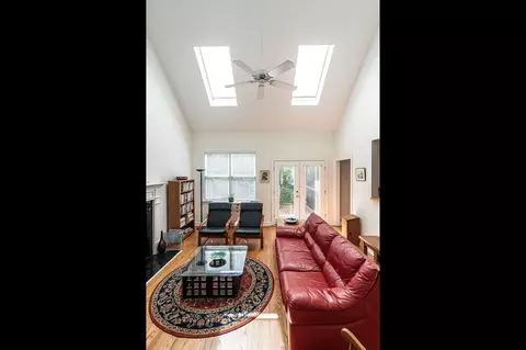 101 Candlelight Ct, Durham, NC 27707 photo 9