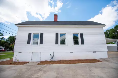 110 E I St, Erwin, NC 28339 photo 8