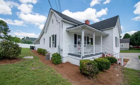 110 E I St, Erwin, NC 28339 photo 3