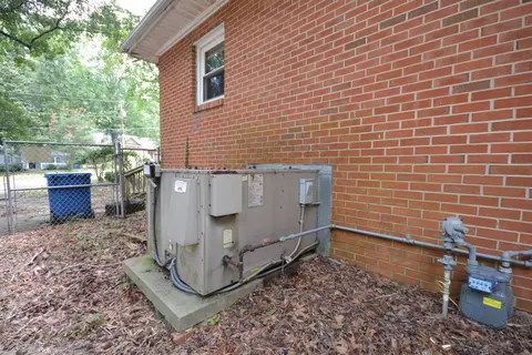 610 Pearson Dr, Durham, NC 27713 photo 9