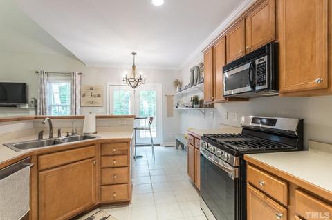 3704 Dillon Ln, Wake Forest, NC 27587 photo 4