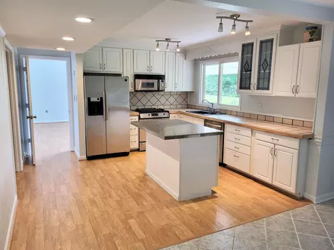 2010 Panoramic Dr, Durham, NC 27703 photo 7