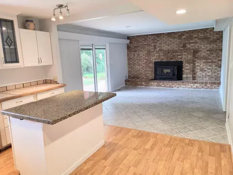 2010 Panoramic Dr, Durham, NC 27703 photo 6