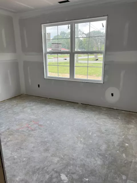 885 E H St, Erwin, NC 28339 photo 5
