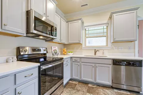 122 Colonade Ct, Benson, NC 27504 photo 13