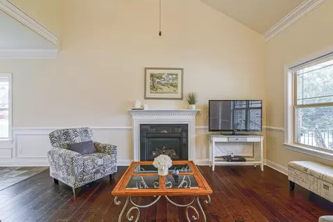 122 Colonade Ct, Benson, NC 27504 photo 6