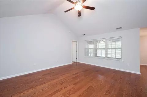 4803 Gaithers Pointe Dr, Durham, NC 27713 photo 4