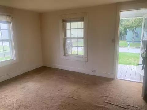 604 N 7th St, Smithfield, NC 27577 photo 4