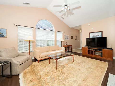 4 Wood Lily Ct, Durham, NC 27713 photo 8