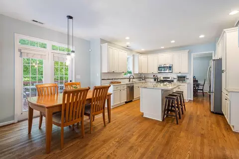 4701 Regency Dr, Durham, NC 27713 photo 9