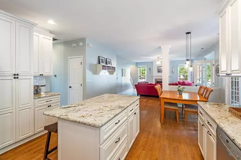 4701 Regency Dr, Durham, NC 27713 photo 8