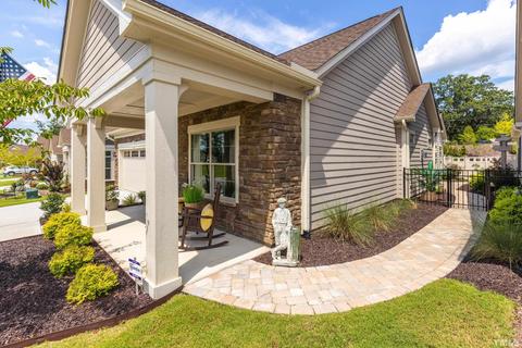 6406 Chantry Ct, Durham, NC 27703 photo 4