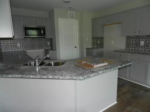 105 Touchdown Way, Benson, NC 27504 photo 3