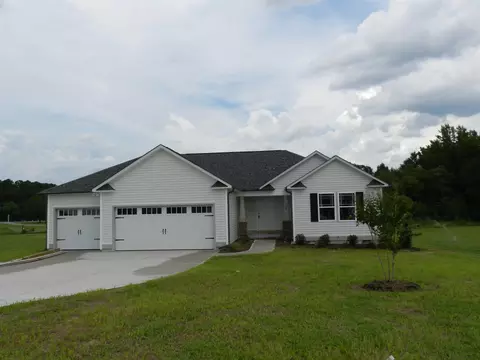 105 Touchdown Way, Benson, NC 27504 photo 1