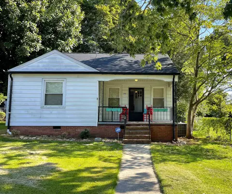 212 Jay Pl, High Point, NC 27263 photo 1