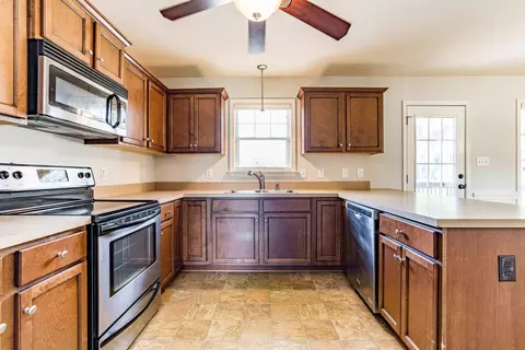 92 Long Grass Dr, Smithfield, NC 27577 photo 4