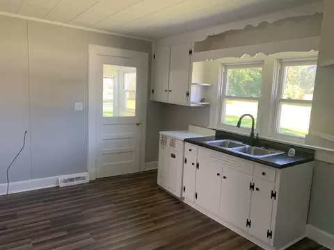1275 Pointer St, Roxboro, NC 27573 photo 5