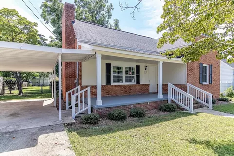 307 W K St, Erwin, NC 28339 photo 3