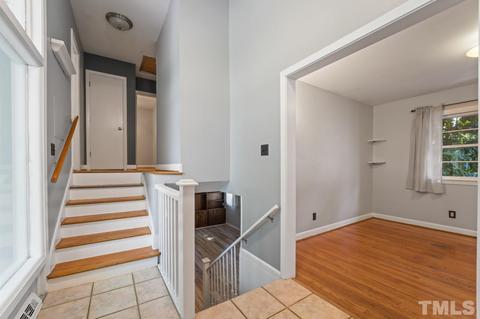202 White Oak Dr, Durham, NC 27707 photo 4