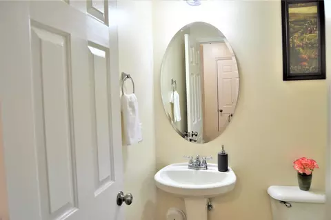 105 Lodestone Dr, Durham, NC 27703 photo 10