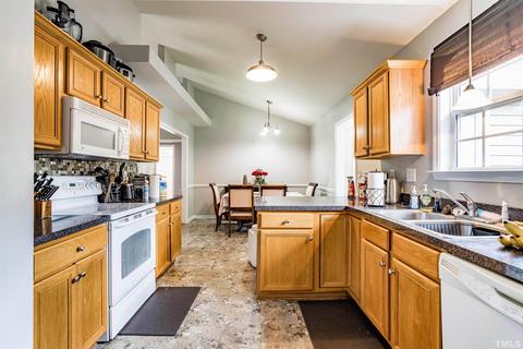 7200 Sunset View Ct, Willow Springs, NC 27592 photo 11