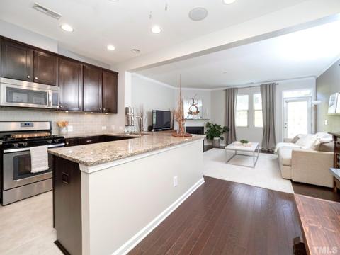 2450 Baslow Dr, Apex, NC 27539 photo 5