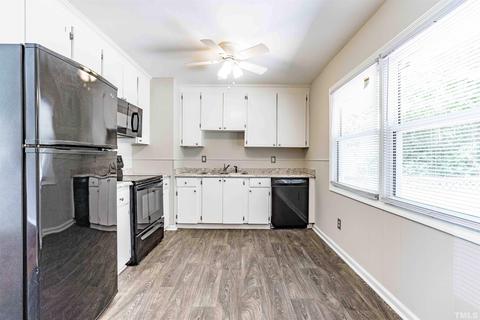 205 Plaza Dr, Garner, NC 27529 photo 8