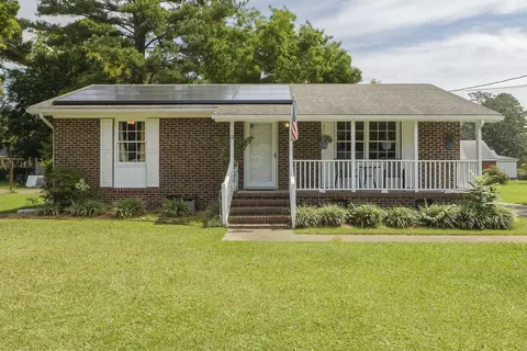 106 Phillips St, Smithfield, NC 27577 photo 1