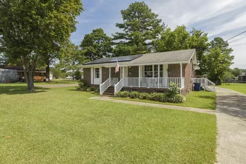 106 Phillips St, Smithfield, NC 27577 photo 4