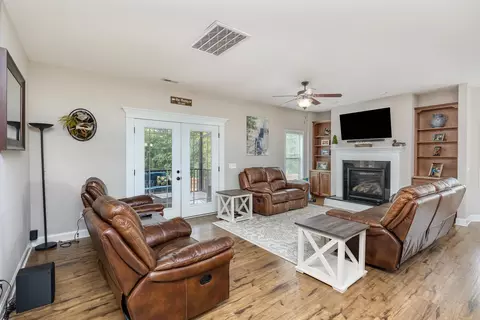 140 N Sunset Ridge Dr, Willow Spring, NC 27592 photo 4