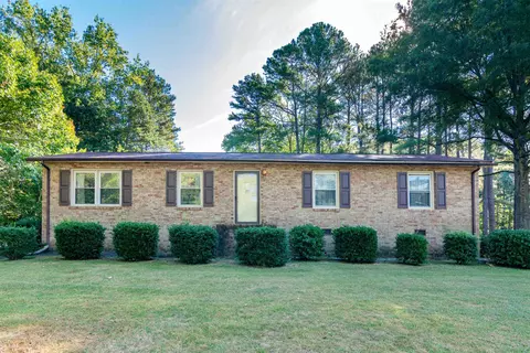 511 Van Dr, Durham, NC 27703 photo 1