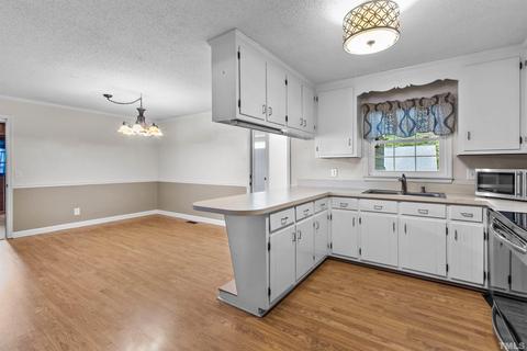 2920 Hamlin Rd, Durham, NC 27704 photo 10