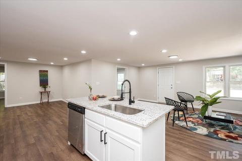 3068 Lake Dr, Durham, NC 27704 photo 9