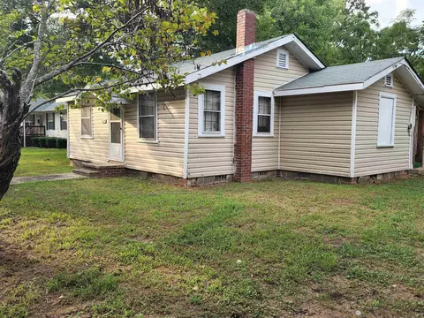 625 E Walnut Ave, Wake Forest, NC 27587 photo 1