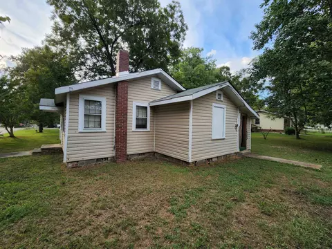 625 E Walnut Ave, Wake Forest, NC 27587 photo 2