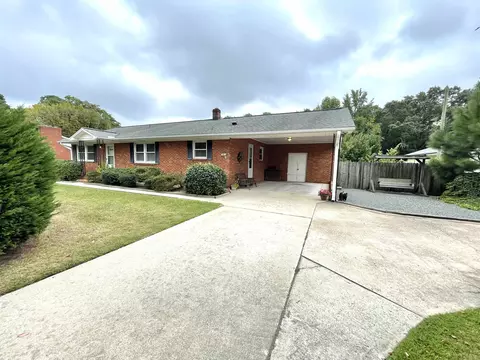 1012 Davis Dr, Apex, NC 27523 photo 1