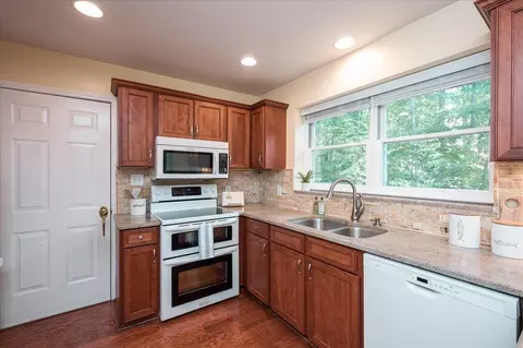 4011 Blakeford Dr, Durham, NC 27713 photo 6