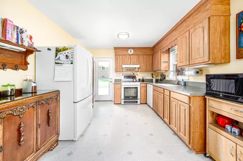 4013 Chaucer Dr, Durham, NC 27705 photo 6