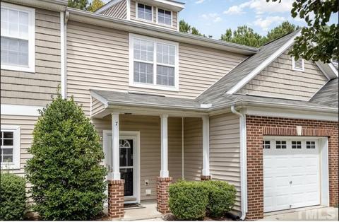 7 Red Feather Ct, Durham, NC 27704 photo 2