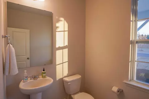 119 Thompson Dr, Selma, NC 27576 photo 7
