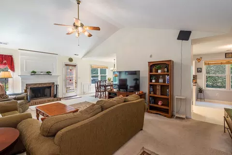 5 Marsh Landing Ct, Durham, NC 27703 photo 7