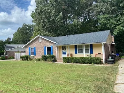 138 Radcliff Cir, Durham, NC 27713 photo 2